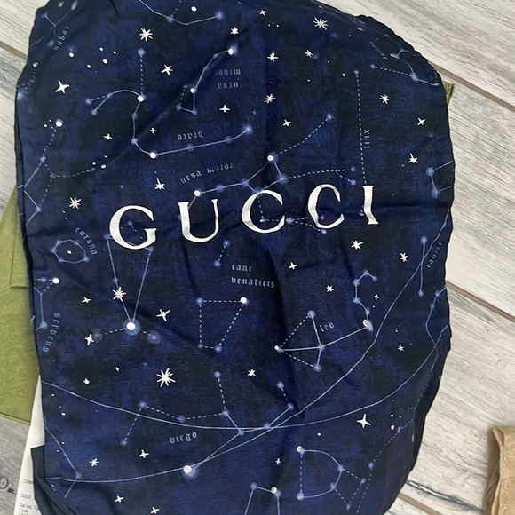 Gucci like new cream and Navy - Picture 8 of 9